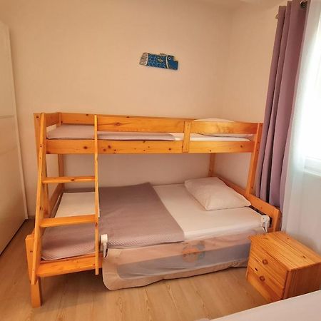 Apartment In Murter Bagian luar foto