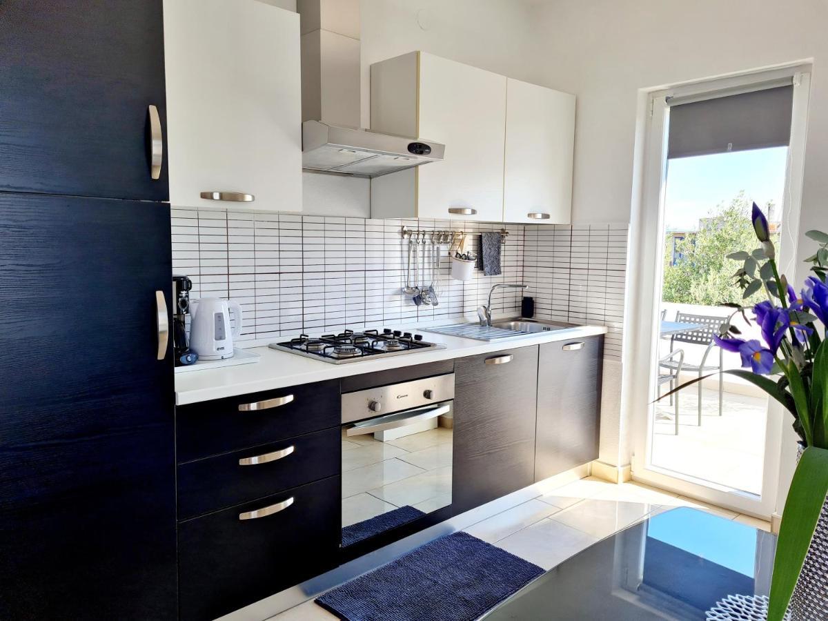 Apartment In Murter Bagian luar foto