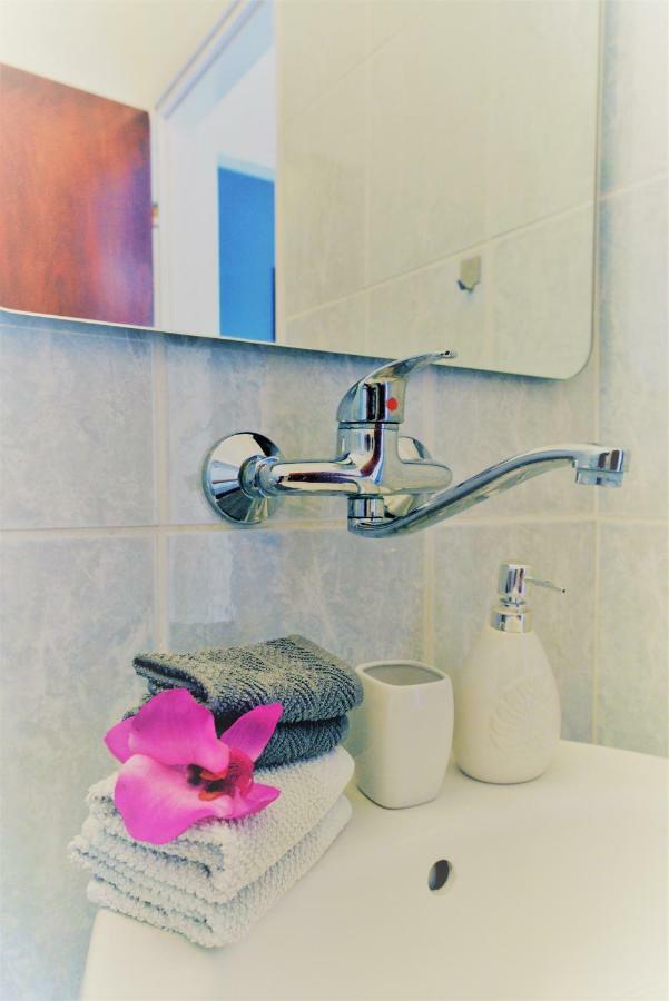 Apartment In Murter Bagian luar foto