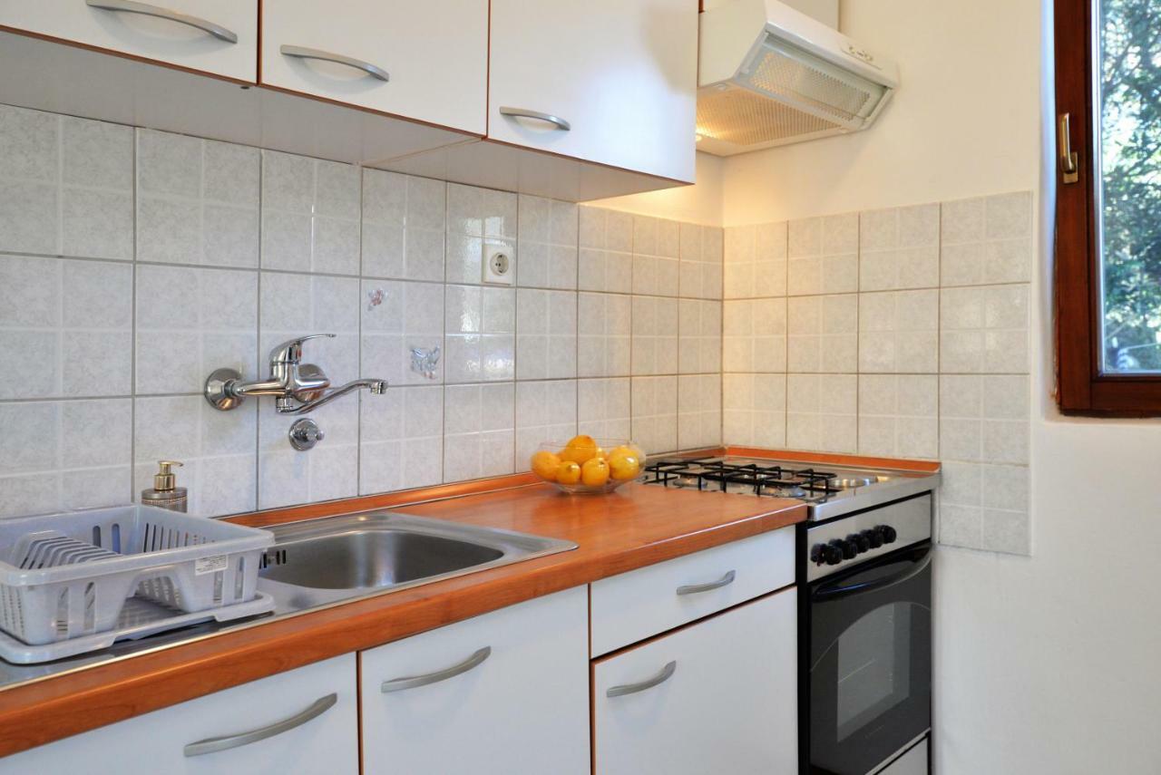 Apartment In Murter Bagian luar foto